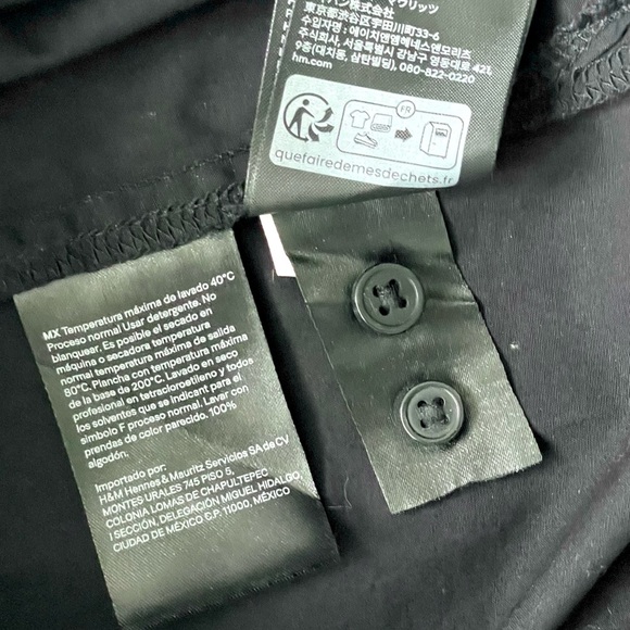 NWOT H&M Divided Women’s Black Button Down Shirt with Belt Size L - Picture 8 of 8